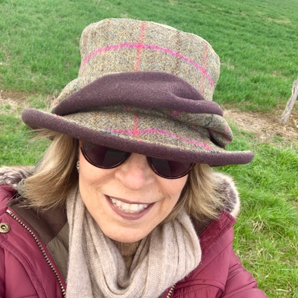 Meet your Posher, Carmen - Picture 2 of 2